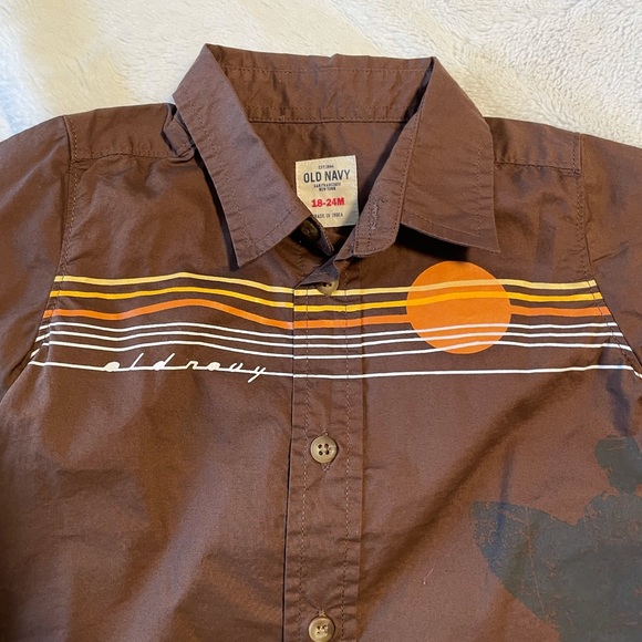 🆕Old Navy Poplin Short Sleeve Shirt 18-24 Months - Picture 6 of 7